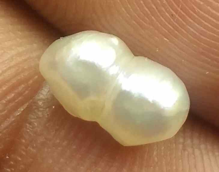 1.60 Carats Basra Pearl 8.22 x 5.25 x 4.47 mm