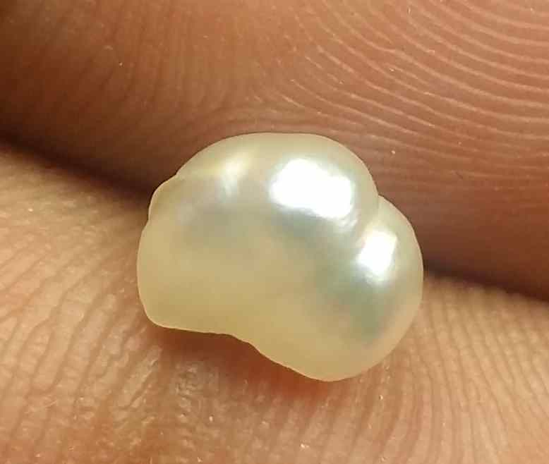 1.17 Carats Basra Pearl 6.82 x 5.19 x 4.04 mm