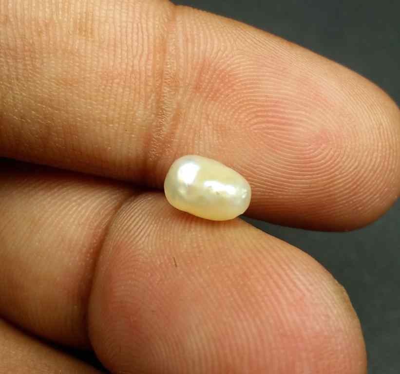 1.36 Carats Basra Pearl 7.33 x 4.89 x 4.80 mm