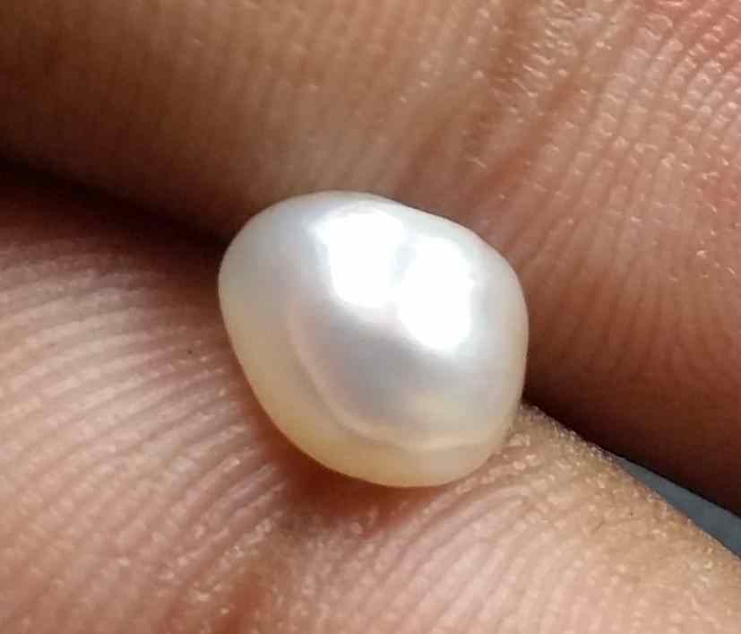 1.14 Carats Basra Pearl 6.93 x 5.27 x 3.80 mm