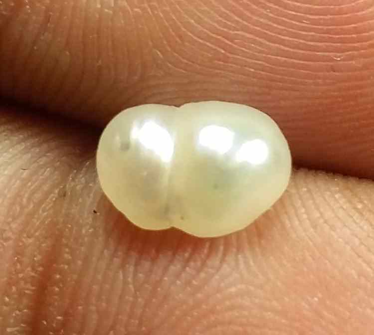 1.13 Carats Basra Pearl 7.30 x 5.09 x 3.70 mm