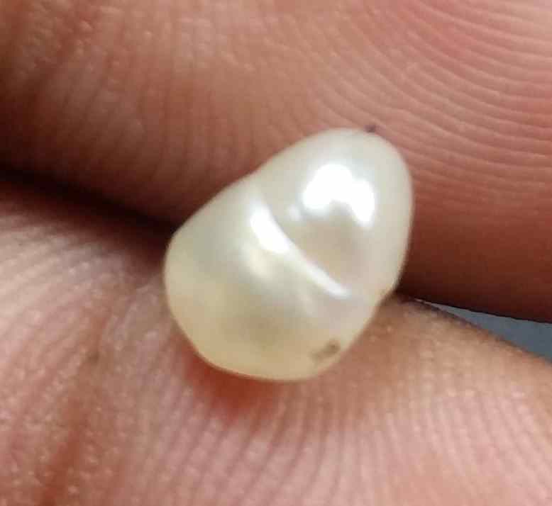 1.01 Carats Basra Pearl 5.38 x 5.16 x 4.77 mm