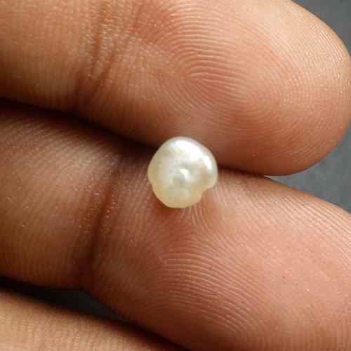 1.04 Carats Basra Pearl 6.41 x 4.83 x 4.12 mm