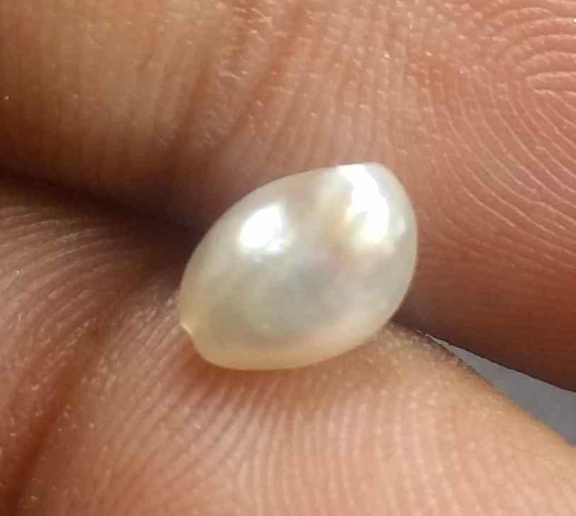1.02 Carats Basra Pearl 6.86 x 4.65 x 4.42 mm