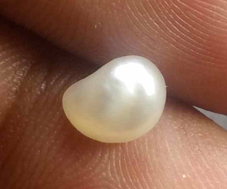 1.00 Carats Basra Pearl 6.73 x 5.08 x 3.63 mm