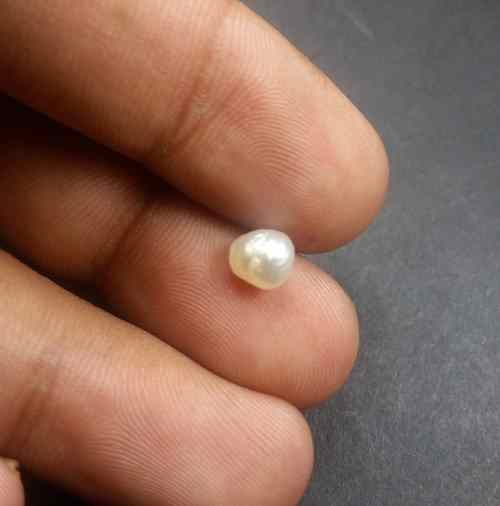 0.98 Carats Basra Pearl 5.98 x 5.58 x 4.40 mm
