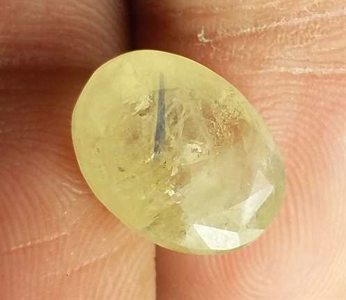 5.87 Carats Bluish Yellow Sapphire 12.02 x 9.45 x 5.03 mm
