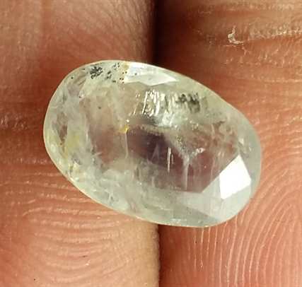 3.25 Carats Colorless Sapphire 10.50 x 7.13 x 4.15 mm