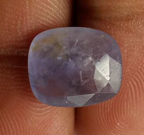 6 Carats Purplish Blue Sapphire 11.75 x 10.00 x 4.60 mm