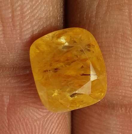 6.83 Carats Orange Sapphire 10.40 x 9.70 x 6.83 mm