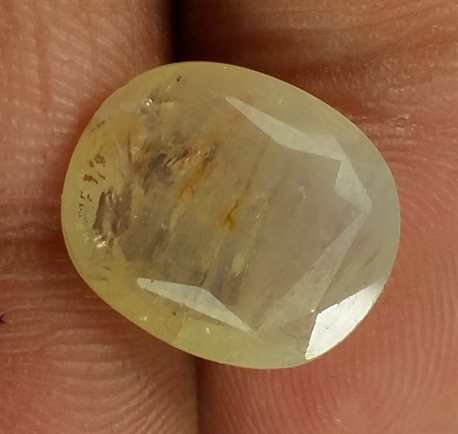 7.14 Carats Yellow Sapphire 12.82 x 7.77 x 4.20 mm