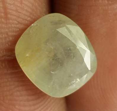 3.11 Carats Bluish Yellow Sapphire 9.30 x 8.50 x 4.30 mm