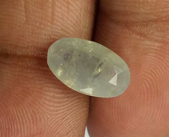 3.55 Carats Light Blue Sapphire 11.65 x 7.07 x 4.87 mm