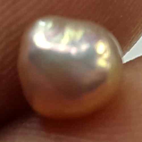0.84 Carats Natural Venezuela Pearl 5.47 x 4.87 x 4.84 mm