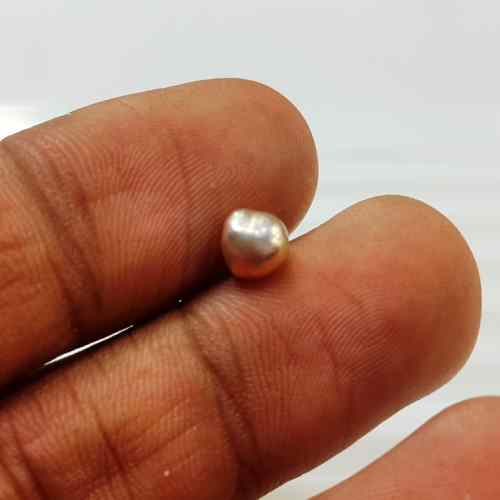 0.84 Carats Natural Venezuela Pearl 5.47 x 4.87 x 4.84 mm