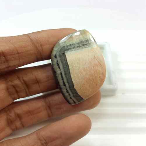 67.15 Carats Natural Celestobarite 40.35 x 24.63 x 5.85 mm