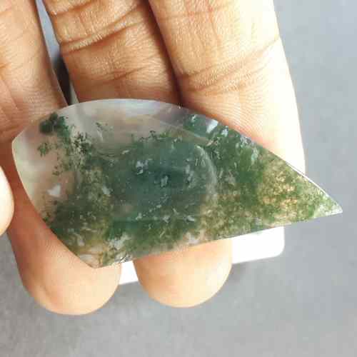 29.55 Carats Moss Agate 46.65 x 24.07 x 4.06 mm