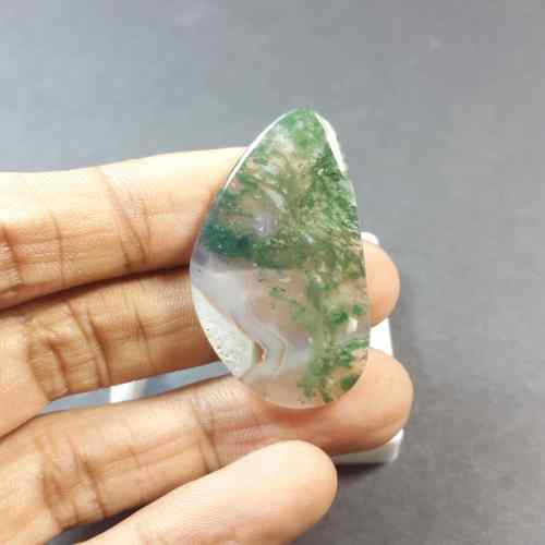 25.07 Carats Moss Agate 41.84 x 21.72 x 3.22 mm