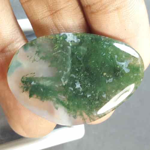 32.32 Carats Moss Agate 37.04 x 24.22 x 4.32 mm