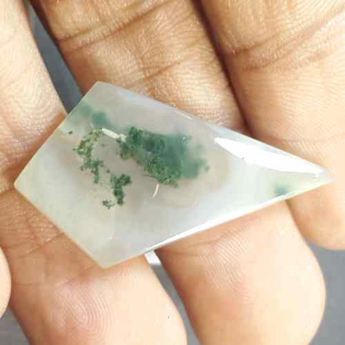 14.22 Carats Moss Agate 37.75 x 17.97 x 4.19 mm