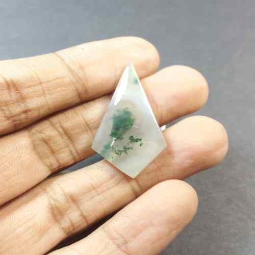 14.22 Carats Moss Agate 37.75 x 17.97 x 4.19 mm