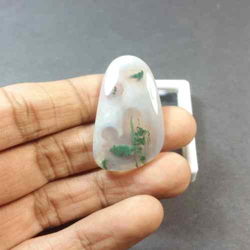 31.85 Carats Moss Agate 38.79 x 20.31 x 4.68 mm