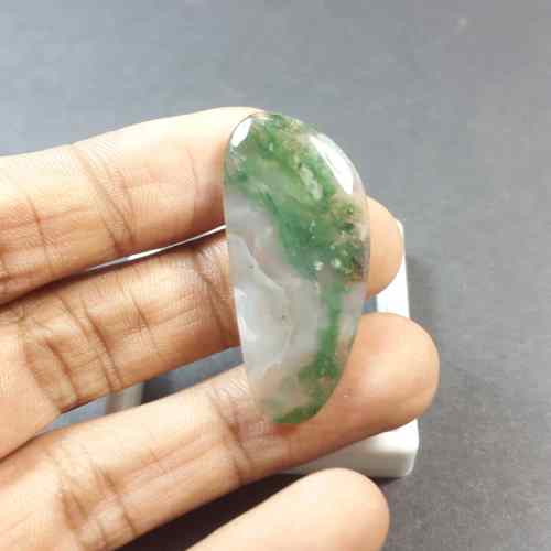 27.43 Carats Moss Agate 39.20 x 17.03 x 4.93 mm