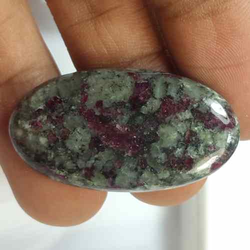 32.09 Carats Natural Eudialyte 34.51 x 19.52 x 4.57 mm