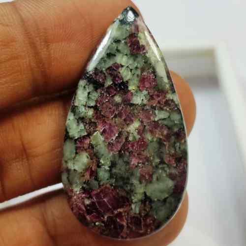 39.82 Carats Natural Eudialyte 37.85 x 22.47 x 4.86 mm
