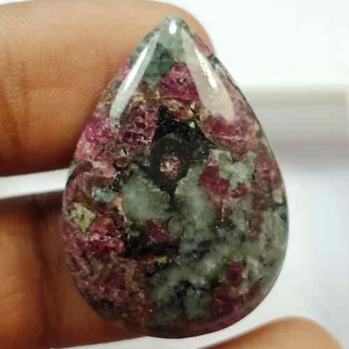 32.37 Carats Natural Eudialyte 29.31 x 22.40 x 5.51 mm