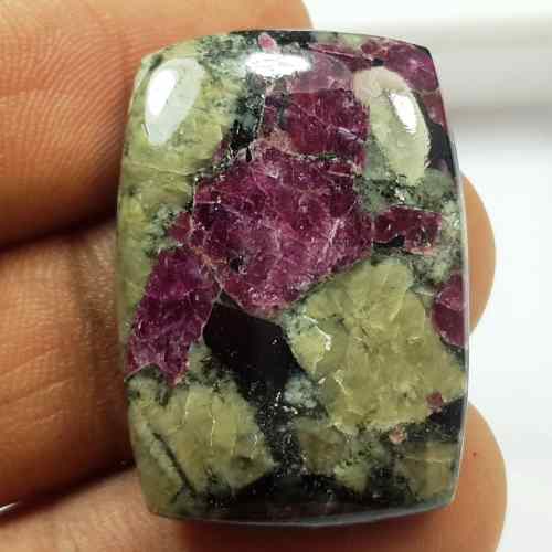 33.68 Carats Natural Eudialyte 27.15 x 19.57 x 5.20 mm