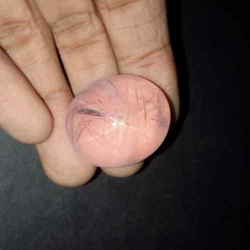 99.1 Carats Natural Star Rose Quartz 28.18 x 23.81 x 19.99 mm