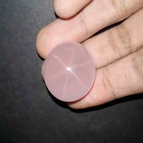 104.43 Carats Natural Star Rose Quartz 25.60 x 25.30 x 21.63 mm