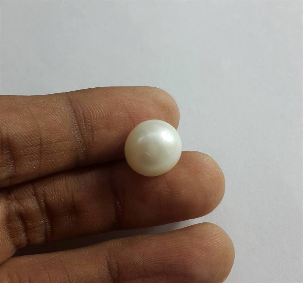 11.94 Carats South Sea Pearl 11.46 x 11.37 mm