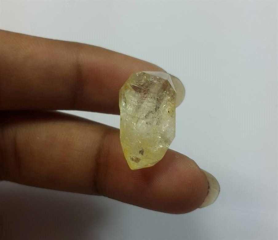 13.27 Carats Herkimer Diamond 18.20 x 10.21 x 8.46 mm