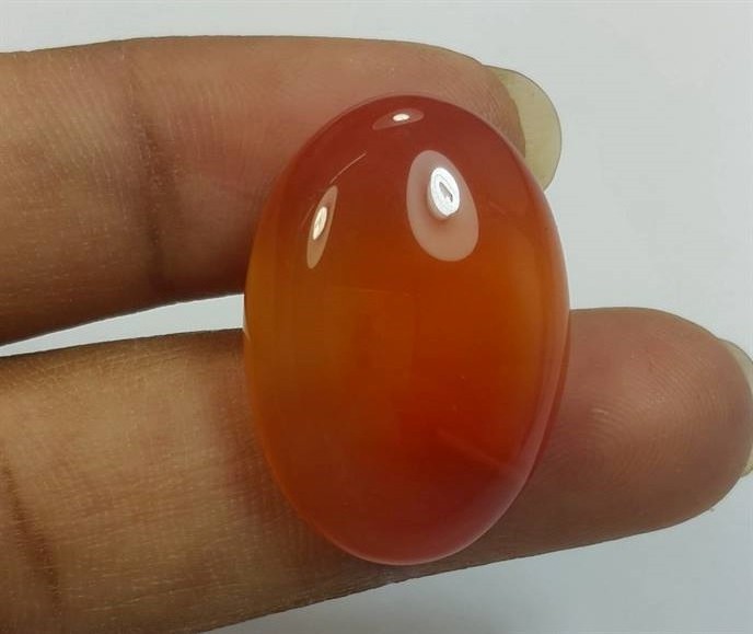 21.08 Carats Orange Chalcedony 23.89 x 16.76 x 6.71 mm