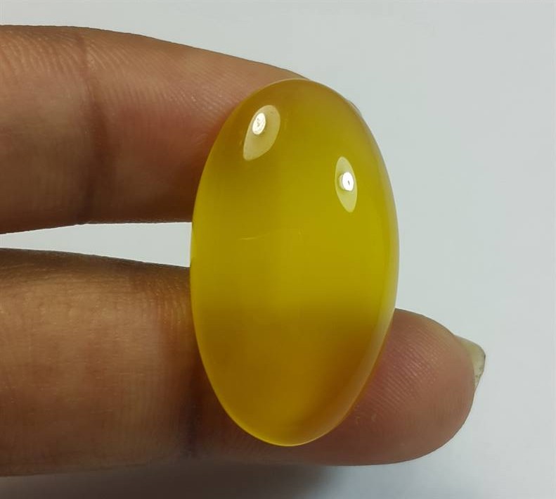 18.04 Carats Yellow Chalcedony 26.03 x 14.91 x 5.82 mm