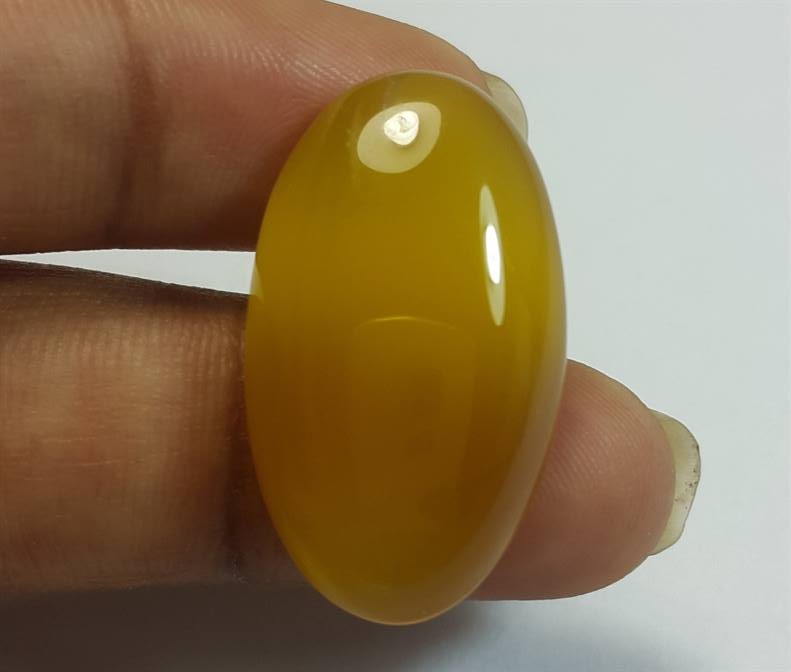19.91 Carats Yellow Chalcedony 26.21 x 15.11 x 6.33 mm