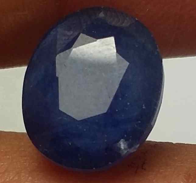 7.61 Carats Blue African Sapphire 11.26 x 9.44 x 5.99 mm