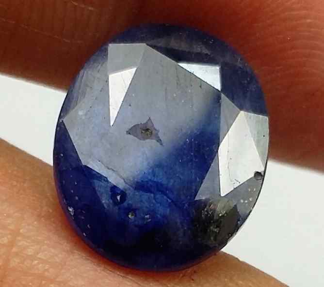 5.27 Carats Blue African Sapphire 12.32 x 10.08 x 3.73 mm
