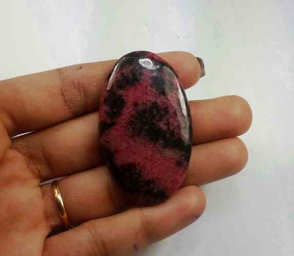 85.37 Carats Rhodonite  47.95 X 28.90 X 5.11 mm