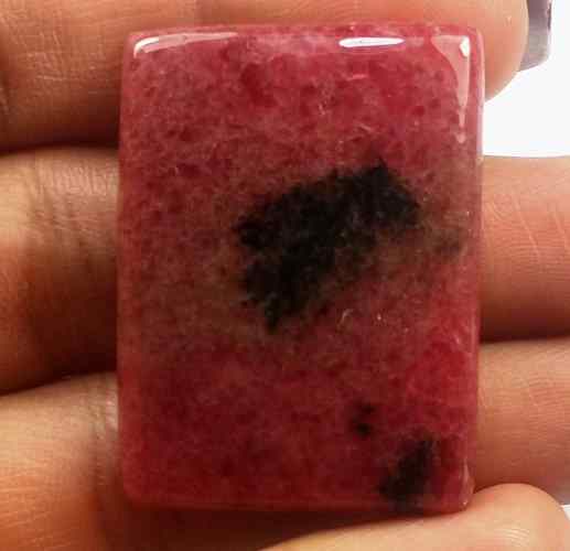 70.42 Carats Rhodonite  34.14 X 25.51 X 5.35 mm