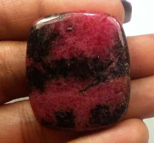 59.42 Carats Rhodonite  33.01 X 28.58 X 4.72 mm