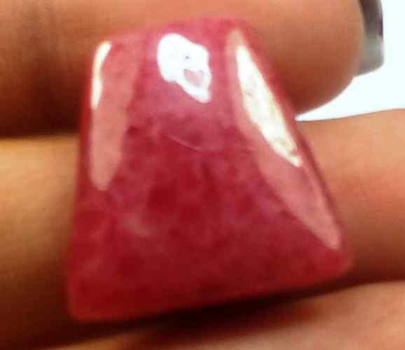 18.37 Carats Rhodonite  19.22 X 18.68 X 4.43 mm