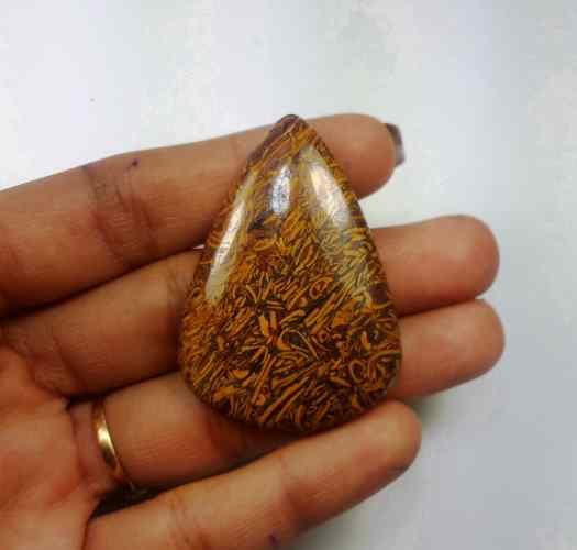 85.12 Carats Mariam Jasper 44.98 X 32.13 X 7.69 mm