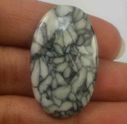 27.92 Carats Pinolith 33.68 X 20.53 X 4.10 mm