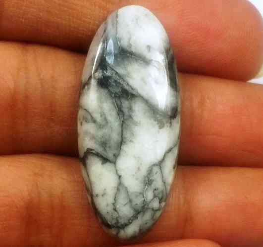 19.22 Carats Pinolith 32.21 X 14.28 X 4.47 mm