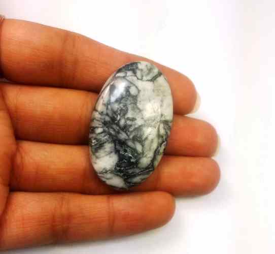 38.67 Carats Pinolith 39.08 X 24.60 X 4.35 mm