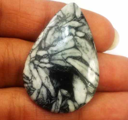 23.52 Carats Pinolith 36.12 X 24.23 X 3.27 mm