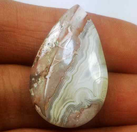 20.62 Carats Laguna Lace 31.68 X 22.94 X 5.42 mm